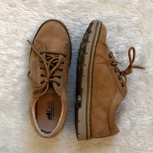 Cliffs by White Mountain Sneakers